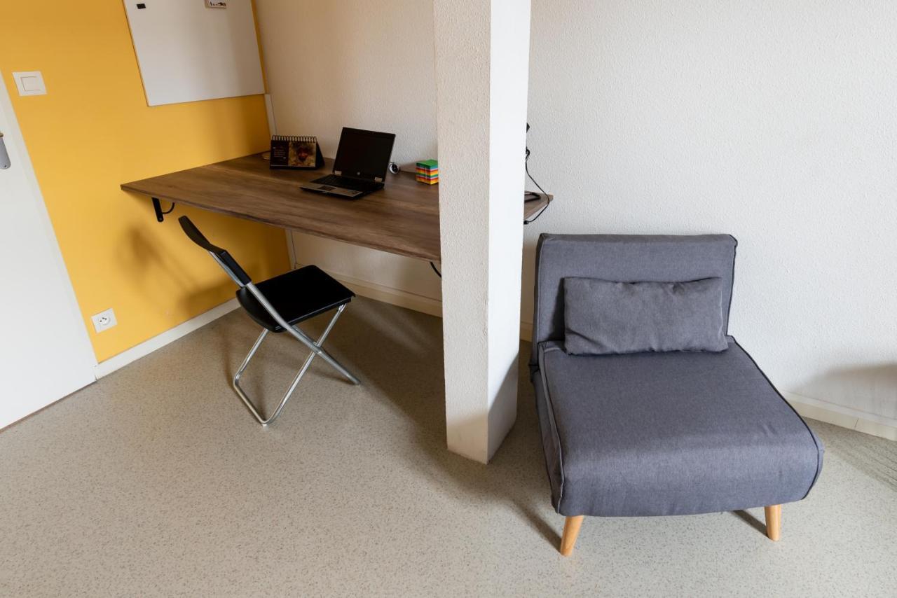 שולה Studio Centre Ville Avec Parking Prive מראה חיצוני תמונה